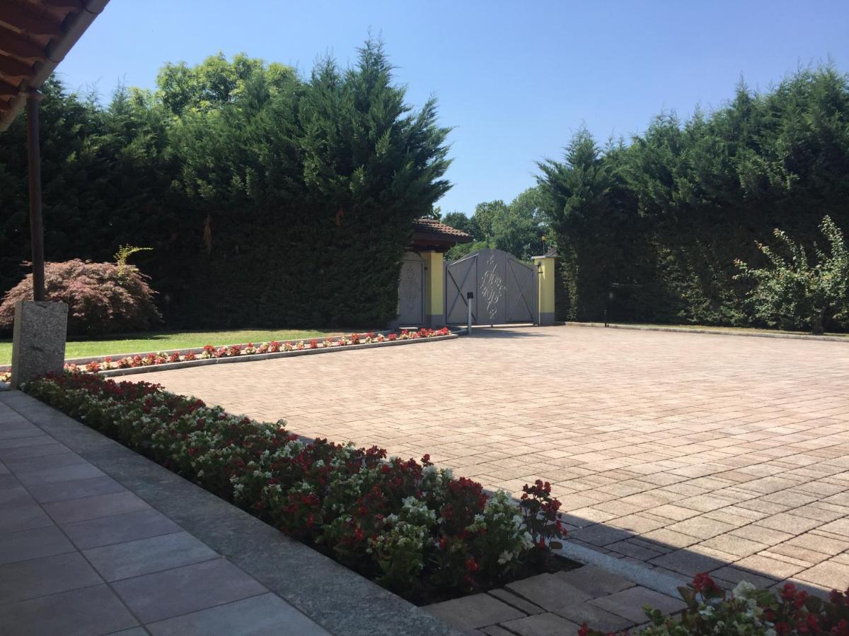 Villa Althea Ronago Екстериор снимка