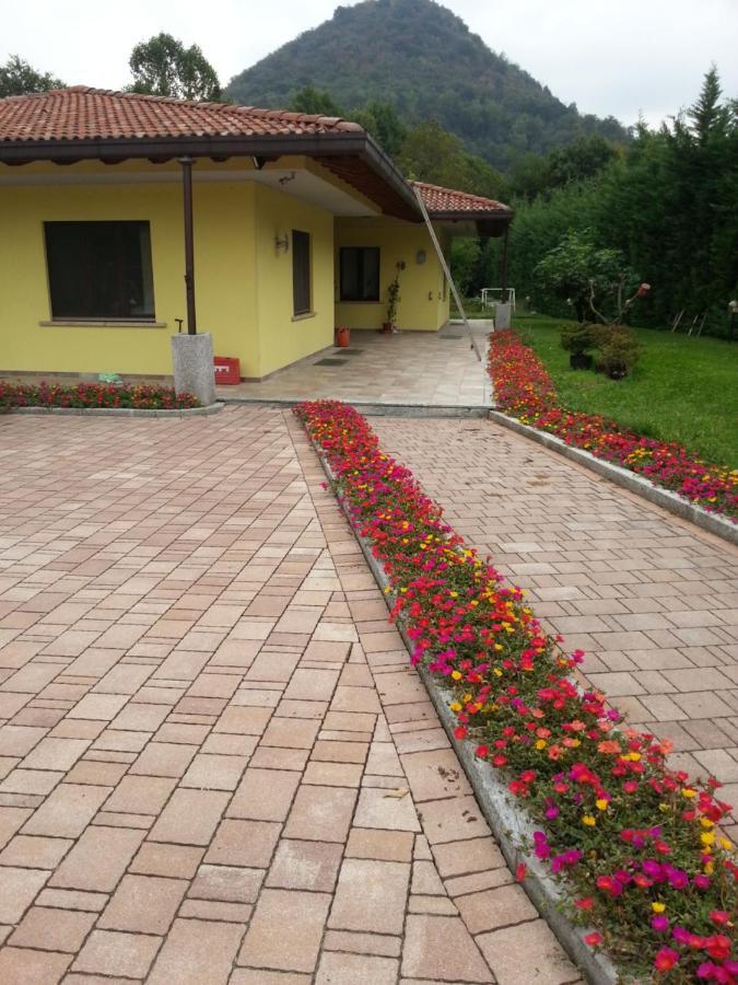 Villa Althea Ronago Екстериор снимка