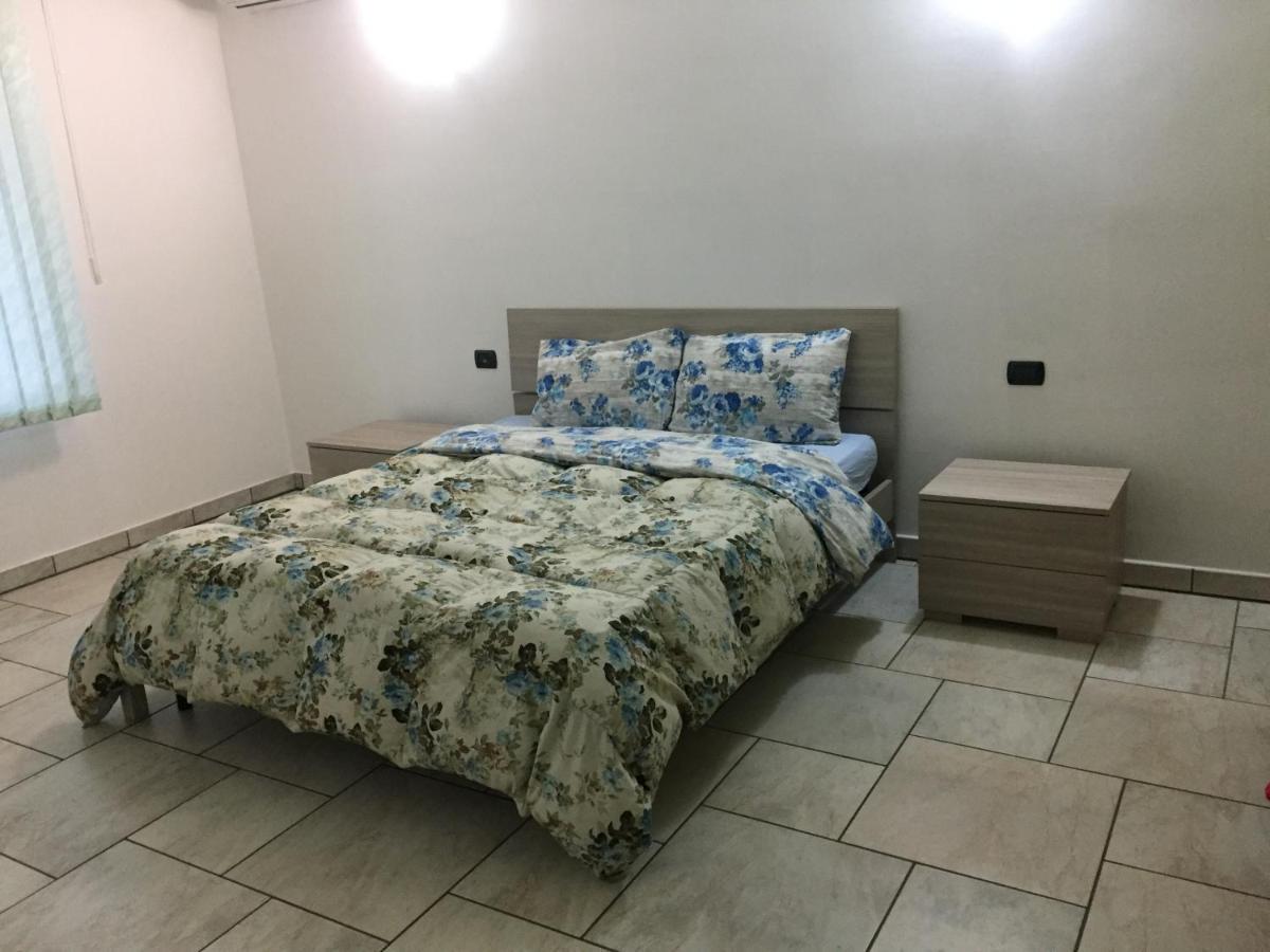 Villa Althea Ronago Екстериор снимка