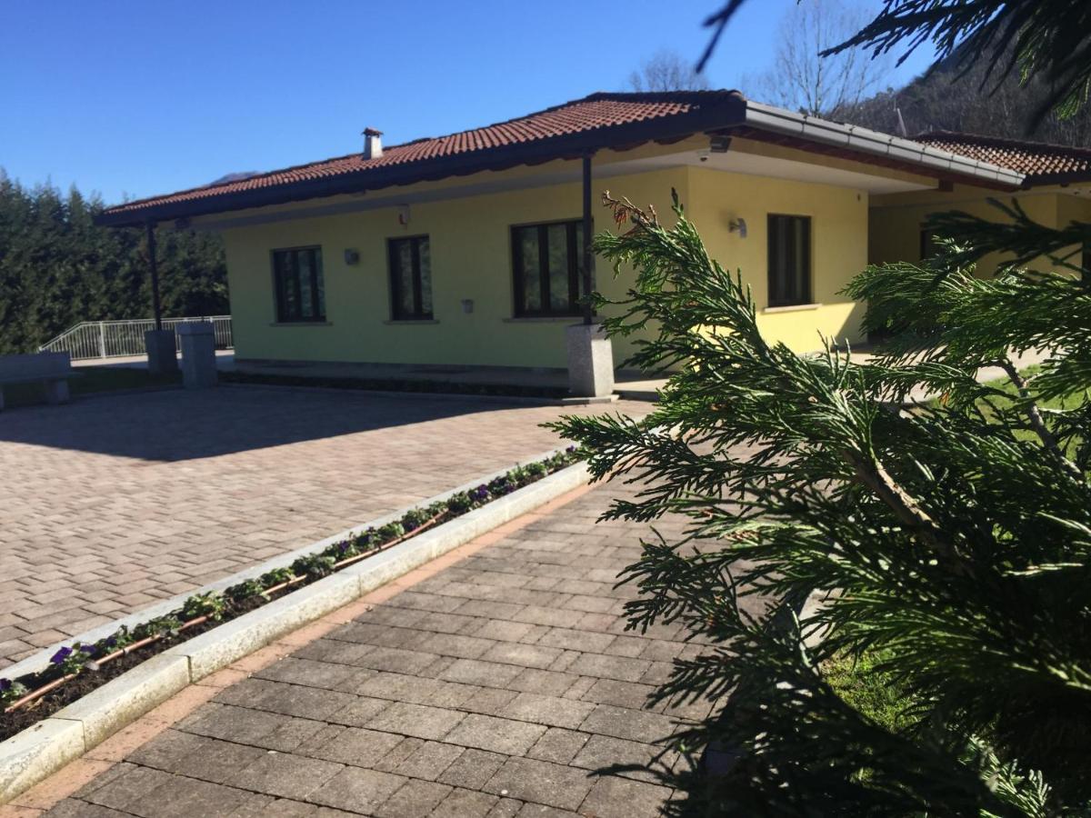Villa Althea Ronago Екстериор снимка