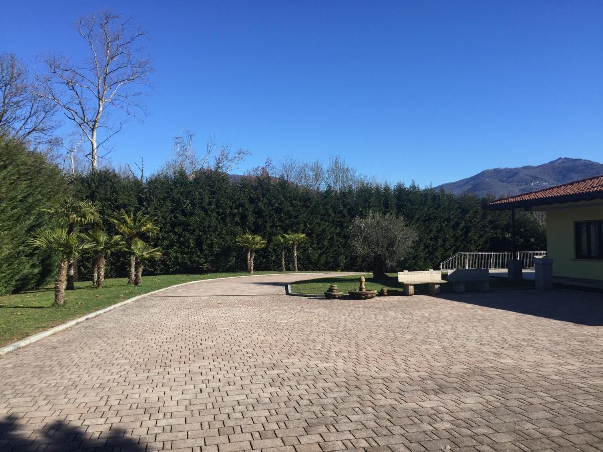 Villa Althea Ronago Екстериор снимка