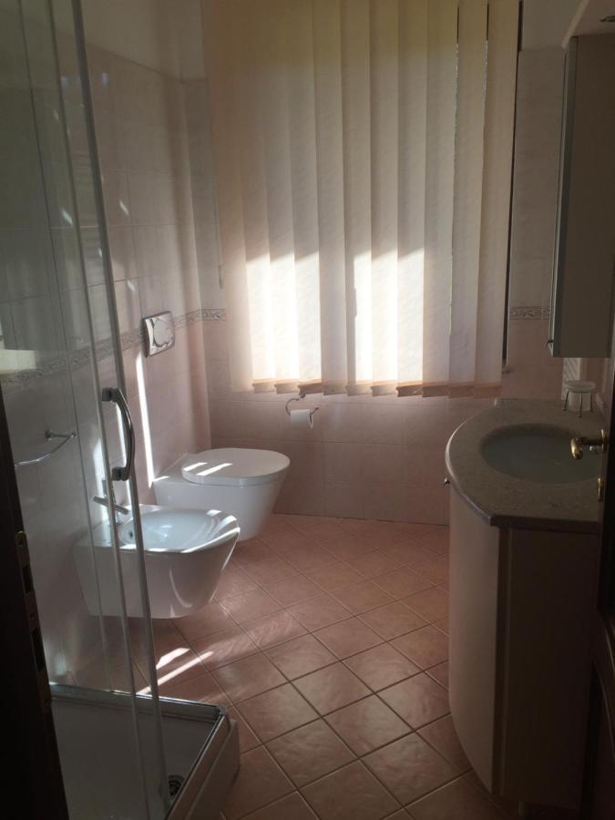Villa Althea Ronago Екстериор снимка